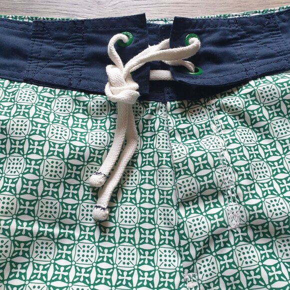 Old Navy Men Large Swim Trunks Green White Geometric Print Drawstring 38" Waist - Picture 2 of 4